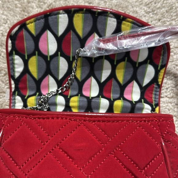 Vera Bradley Chain Strap Red Mini Quilted Crossbody NWT - Picture 5 of 6